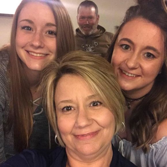 Meet your Posher, Crissy - Picture 1 of 1